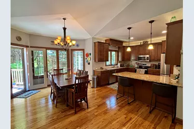 1423  Hidden Waters Cir, West Bend, WI 53095 - Photo 8