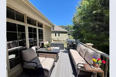 1423  Hidden Waters Cir, West Bend, WI 53095 - Photo 4