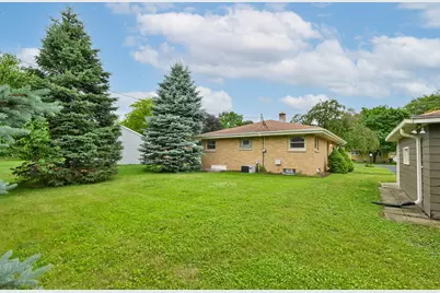 5341 S 114th St, Hales Corners, WI 53130 - Photo 34