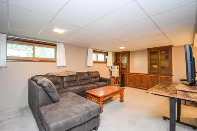 836 S 95th St, West Allis, WI 53214 - Photo 16