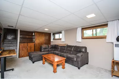 836 S 95th St, West Allis, WI 53214 - Photo 16