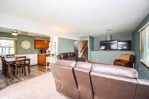 836 S 95th St, West Allis, WI 53214 - Photo 6