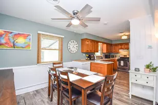836 S 95th St, West Allis, WI 53214 - Photo 12