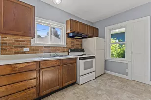 2213 Carlilse Ave, Racine, WI 53404 - Photo 10