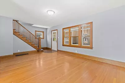 2213  Carlilse Ave, Racine, WI 53404 - Photo 4