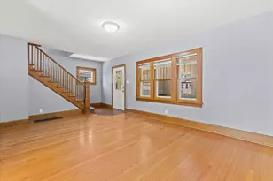 2213 Carlilse Ave, Racine, WI 53404 - Photo 4
