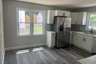 1203 S 87th St, West Allis, WI 53214 - Photo 4