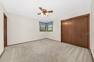 W169N10432 Pheasant Run, Germantown, WI 53022 - Photo 32