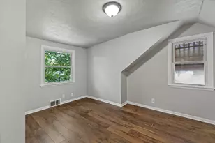 3368 S Chase Ave, Milwaukee, WI 53207 - Photo 18