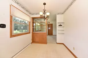 N79W16119 Community Dr, Menomonee Falls, WI 53051 - Photo 10