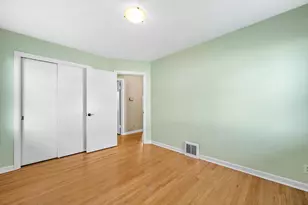 3357 N 90th St, Milwaukee, WI 53222 - Photo 14