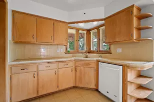 3366 S 35th St, Milwaukee, WI 53215 - Photo 6