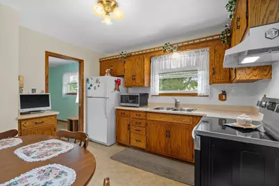 2900  Shady Ln, Racine, WI 53402 - Photo 10