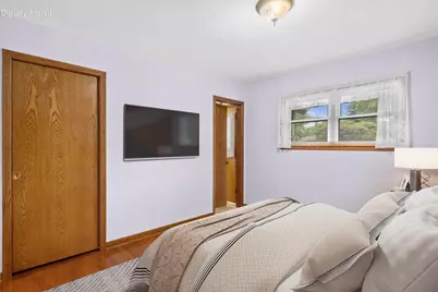 2900  Shady Ln, Racine, WI 53402 - Photo 8