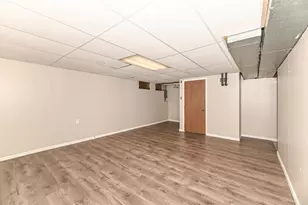 5843 Cambridge Cir, Racine, WI 53406 - Photo 24