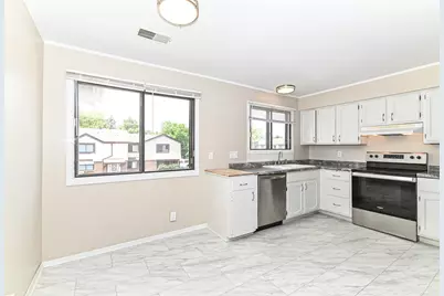 5843  Cambridge Cir #8, Racine, WI 53406 - Photo 10
