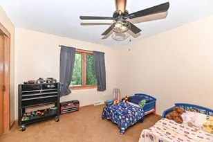 164 Mill Ave, Racine, WI 53182 - Photo 20