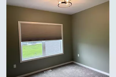 304  Riverside Ct, Theresa, WI 53091 - Photo 12