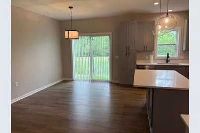 304  Riverside Ct, Theresa, WI 53091 - Photo 4