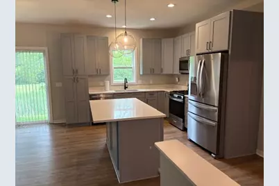 304  Riverside Ct, Theresa, WI 53091 - Photo 6