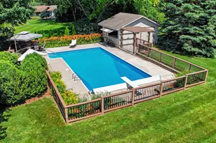 W158N5528 Lavender Lilac Ln, Menomonee Falls, WI 53051 - Photo 4