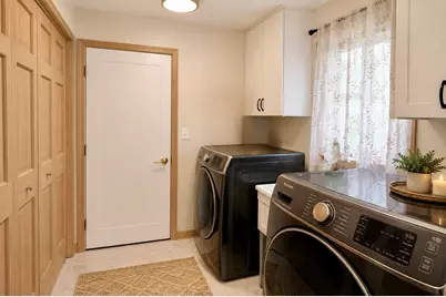 13400 W Linfield Dr, New Berlin, WI 53151 - Photo 26