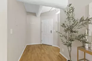 270 E Highland Ave, Milwaukee, WI 53202 - Photo 2