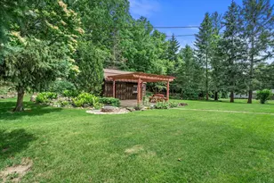 W136N8704 Esquire Rd, Menomonee Falls, WI 53051 - Photo 34
