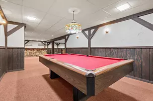 W136N8704 Esquire Rd, Menomonee Falls, WI 53051 - Photo 24