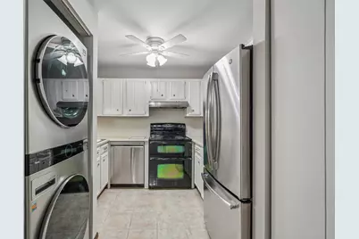 4215 N 100th St #203, Milwaukee, WI 53222 - Photo 6