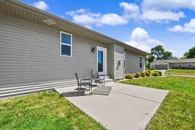 2901  Guinness Dr, Janesville, WI 53546 - Photo 24