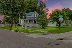 616 Douglas St, Sparta, WI 54656 - Photo 1