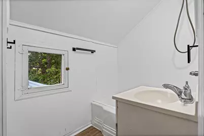 616  Douglas St, Sparta, WI 54656 - Photo 12