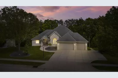 315  Prairie Song Dr, Waukesha, WI 53188 - Photo 2