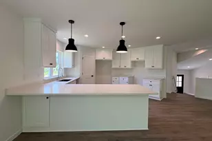 269 Cardinal Dr, Sullivan, WI 53178 - Photo 6