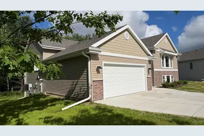 269  Cardinal Dr, Sullivan, WI 53178 - Photo 4