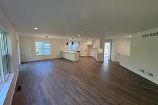 269 Cardinal Dr, Sullivan, WI 53178 - Photo 8