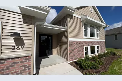 269  Cardinal Dr, Sullivan, WI 53178 - Photo 2