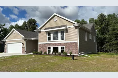 269  Cardinal Dr, Sullivan, WI 53178 - Photo 2
