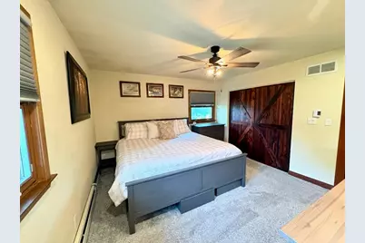 7410 S 68th St, Franklin, WI 53132 - Photo 14