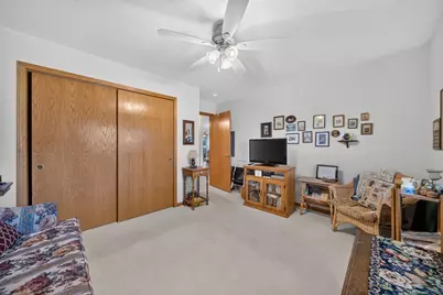 4224  Kirkwood Ct, Sheboygan, WI 53081 - Photo 10