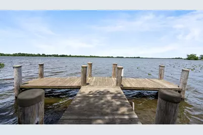 5660 W Reighmoor Rd, Omro, WI 54963 - Photo 6