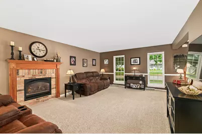 369  Indian Bend Rd, Burlington, WI 53105 - Photo 12