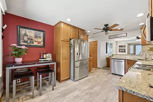 924 S 124th St, West Allis, WI 53214 - Photo 14