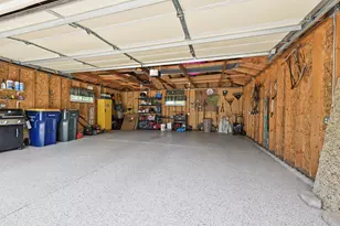 924 S 124th St, West Allis, WI 53214 - Photo 28