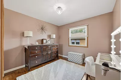 924 S 124th St, West Allis, WI 53214 - Photo 20