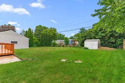 625  Pleasant Dr, West Bend, WI 53095 - Photo 30
