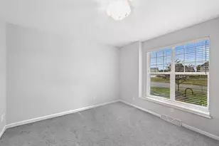 758 Burr Oak Ct, Oconomowoc, WI 53066 - Photo 6