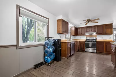 7033  Clover Ct, Lyons, WI 53105 - Photo 6