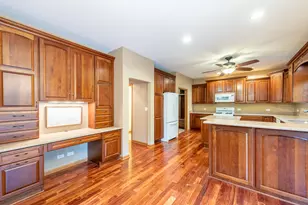 10850 35th Ave, Pleasant Prairie, WI 53158 - Photo 10